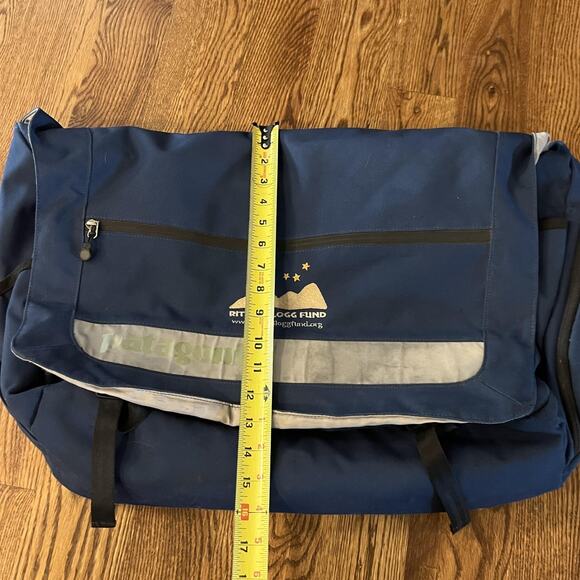 Patagonia Messenger Bag Large Reflective Strap Laptop Backpack - Picture 9 of 9